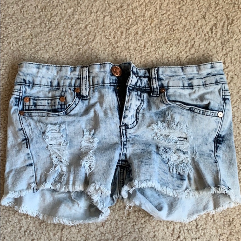 ripped short shorts